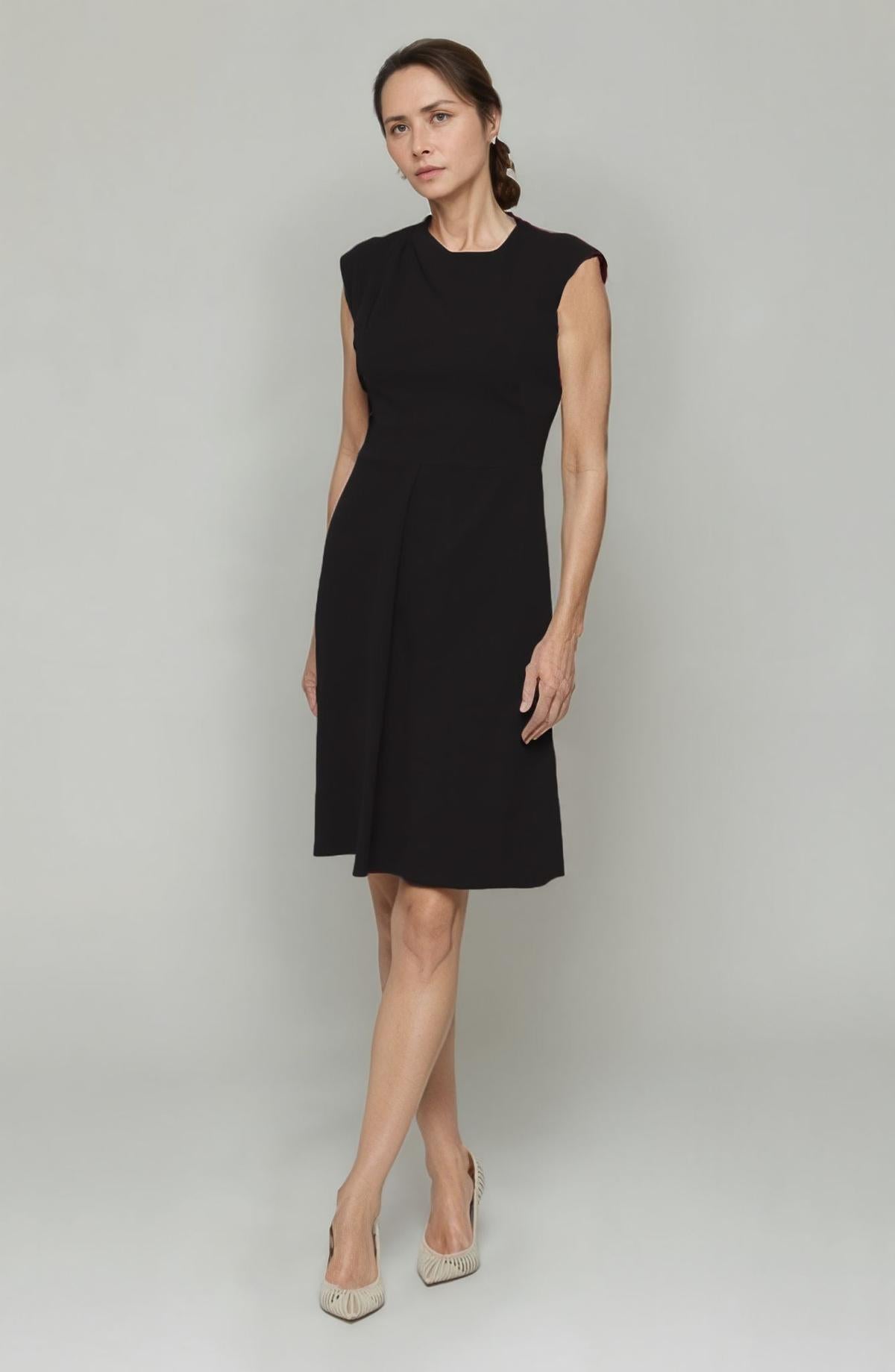 ladies swing dress Women's Thompson in Black tiktok upload-20230209 Size in years:12 Years Exude classic elegance in Everlane Leather Keyhole Flat